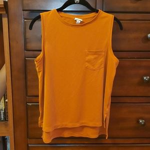 Sleevless Rust Top